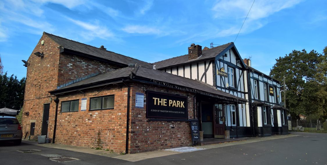 Our Pub - The Park Hotel in Bryn